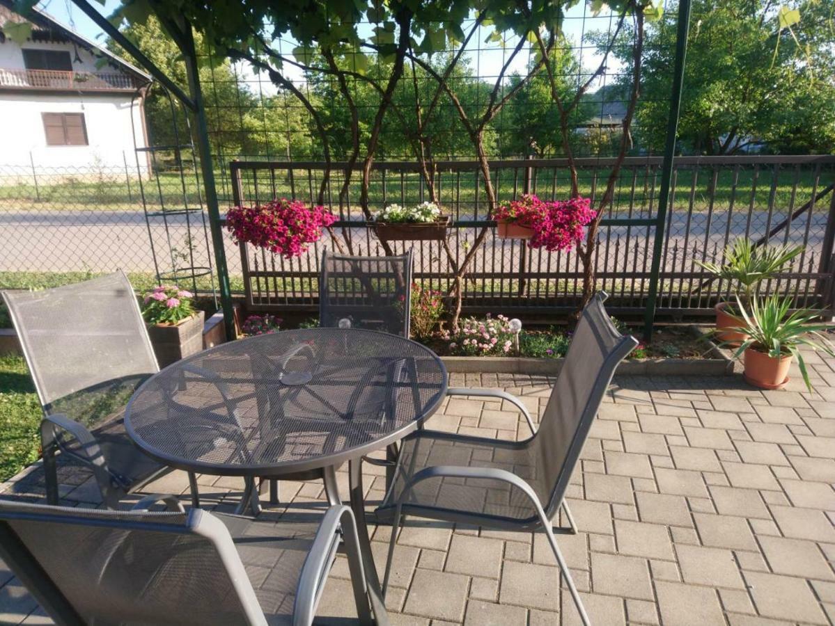 Apartman Diva Otočac Exterior foto